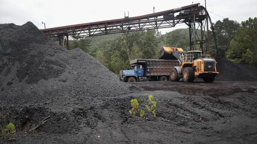 Trump is fast-tracking coal mines even when it doesn’t make fiscal sense