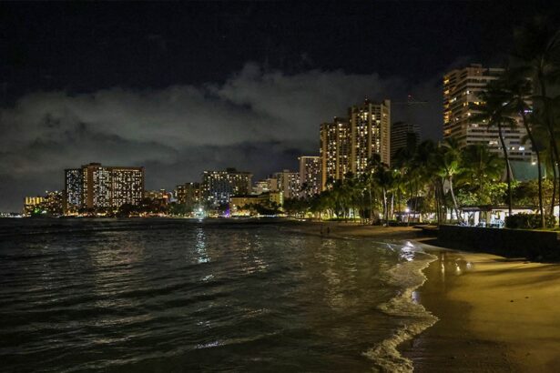 Tsunami Waves Reach Hawaii, California, Washington After Strong Russian Earthquake