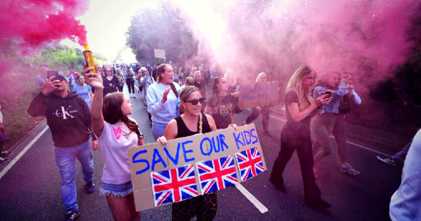 UK INVASION: Citizens Rise in Small Town of Epping – Anti-migration Unrest Following Haitian Illegal Harassing Local Girl – Council, Police Chief Demand Migrant Hotel Be Closed |