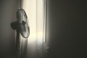 Using a fan can make older adults hotter in a dry heat