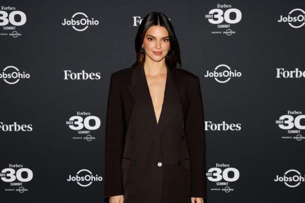 We Found a Lookalike for Kendall Jenner’s Capris