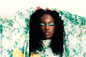 Aquamarine Eyeshadow Is the Unofficial Color of Summer
