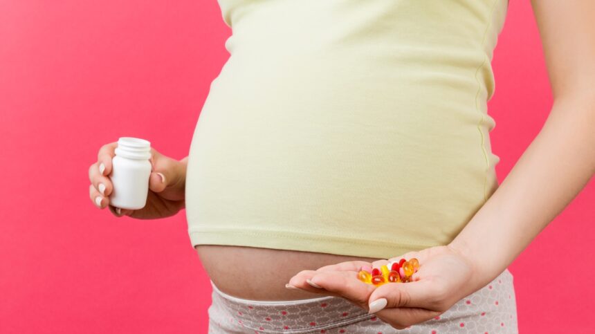 Antidepressants in pregnancy: Doctors decry ‘misinformation’ after FDA panel meets : Shots