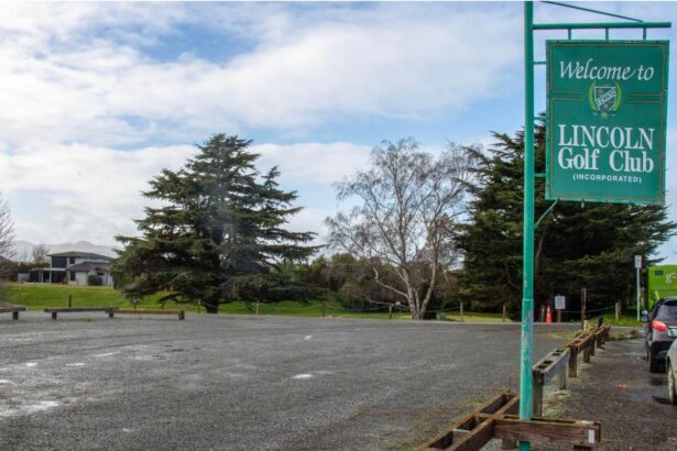 ‘Bloody uproar’ if Canterbury golf course moved