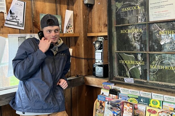 Engineer restores pay phones for free public use : NPR
