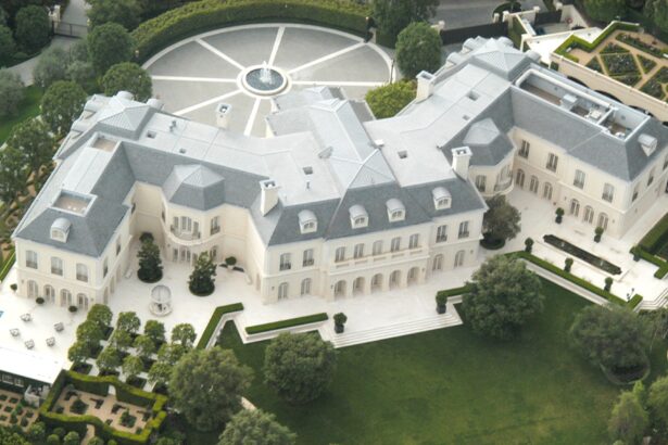 Former Google CEO Eric Schmidt Buys L.A.’s Spelling Manor For 0 Million