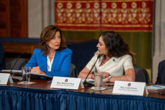 Hochul tells Dems to play dirty