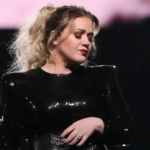 Kelly Clarkson ‘Devastated’ For Her Two Kids After Ex-Husband’s Death