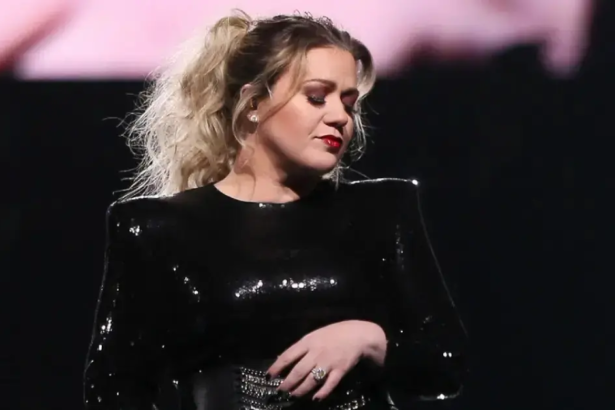 Kelly Clarkson ‘Devastated’ For Her Two Kids After Ex-Husband’s Death