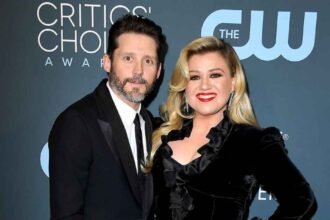 Kelly Clarkson’s Emotional Performance Before Brandon Blackstock’s Death