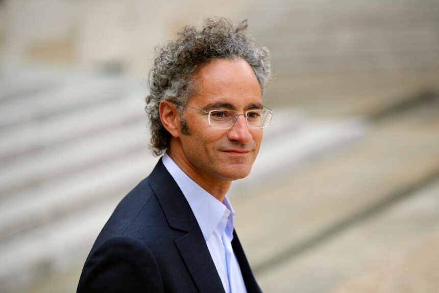 Palantir stock pops, Pfizer beats, Caterpillar warns of tariff impact