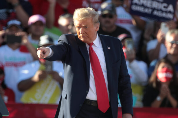 President Trump Emphasizes Need For Mideast Nations To Enter Abraham Accords |