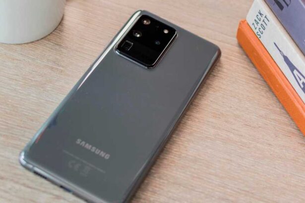 Samsung Galaxy S20 Ultra Gets Surprise Update