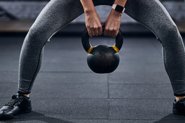 The Viral ‘Kettlebell Challenge’ Could Be Harmful. Do This Instead. : ScienceAlert