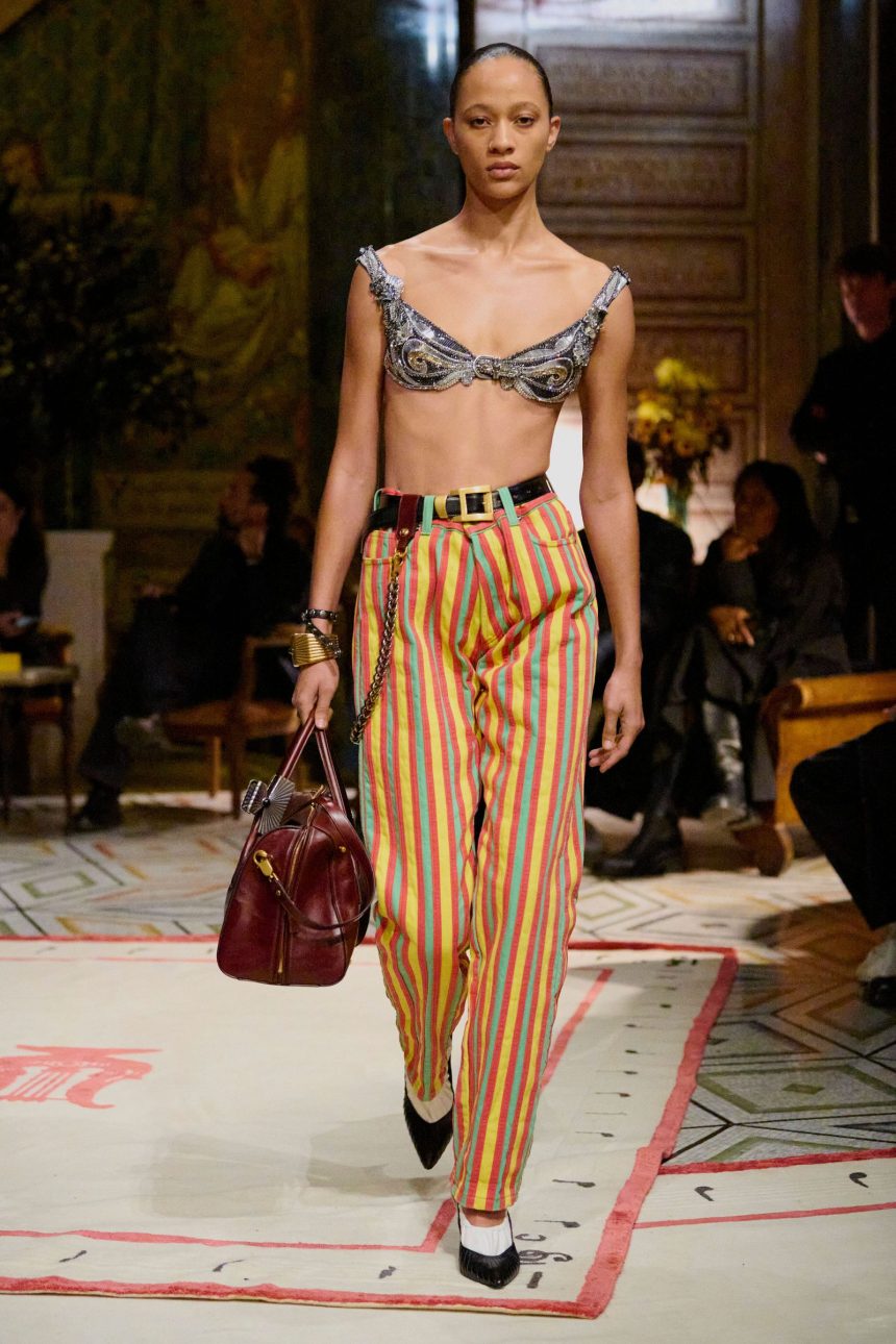 A Pop Star Like Addison and Brand-New Versace? It’s a Match Made in Heaven