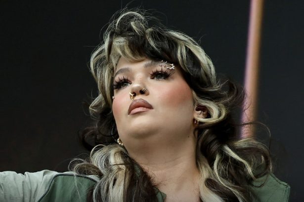 Lola Young ‘Doing Okay’ After Passing Out on Stage