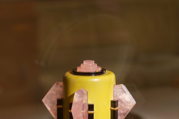 Van Cleef & Arpels Opens an Exhibition Dedicated to Art Deco in Tokyo