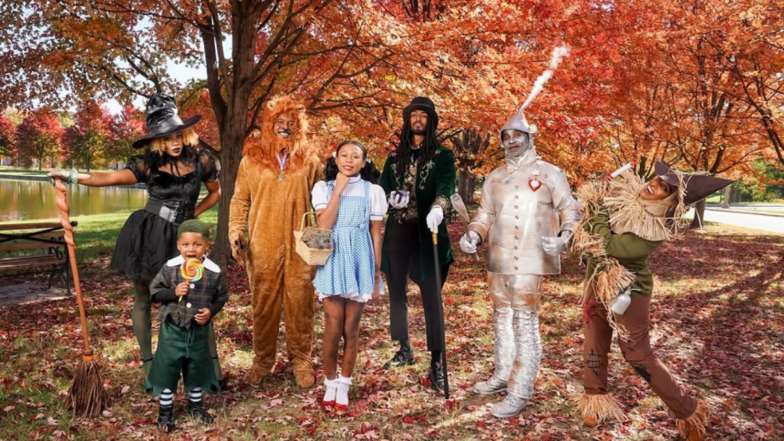 24 Fun And Creative Family Halloween Costumes Ideas For 2025