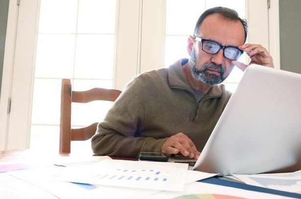 I’m 62 With .5M in an IRA. Should I Move 0k Annually to a Roth IRA to Reduce RMDs?