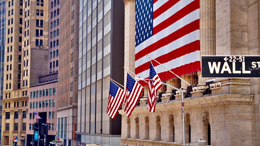 Bond traders say rally hinges on jobs data at risk from shutdown