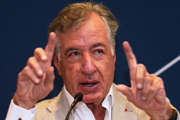 Billionaire says .3 billion Banamex stake signals confidence in Mexico’s economy