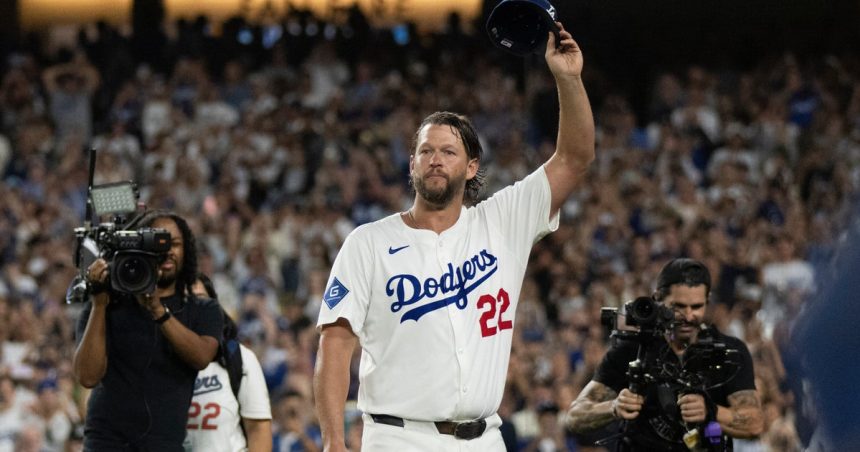 Clayton Kershaw Takes In The Moment In Last Regular-Season Home Start At Dodger Stadium