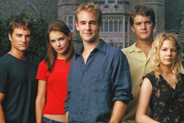 Dawson’s Creek Reunion: Joshua Jackson and Katie Holmes Hold Hands