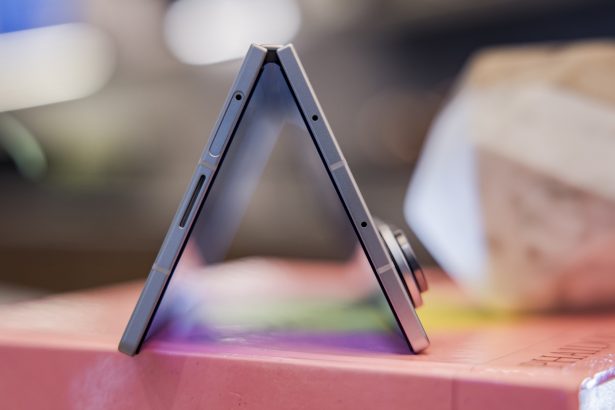 This is everything we know about Apple’s foldable iPhone so far