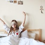 How to Go to Sleep Earlier: 9 Simple Tips – Mellowed