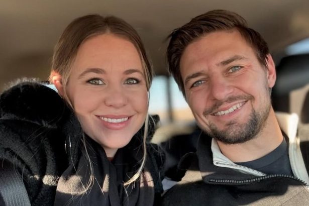 Jana Duggar Shares Highlights From 40-Person Beach Vacation