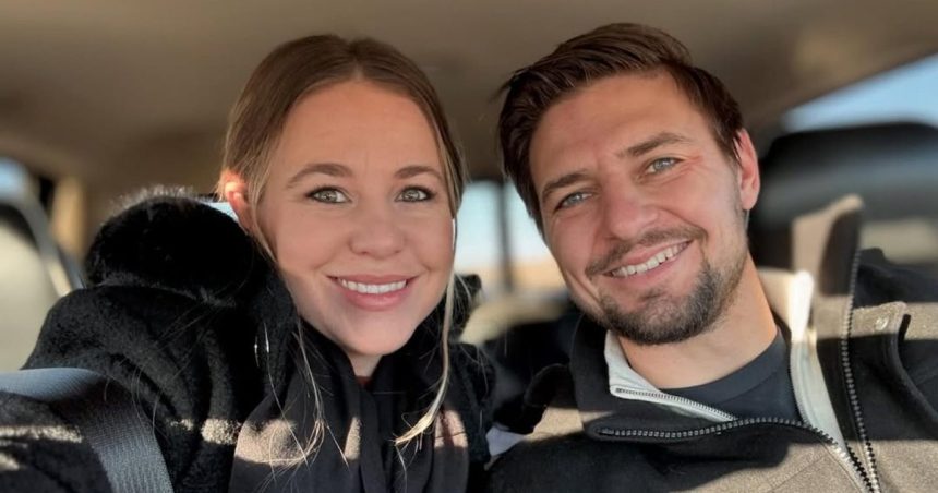 Jana Duggar Shares Highlights From 40-Person Beach Vacation