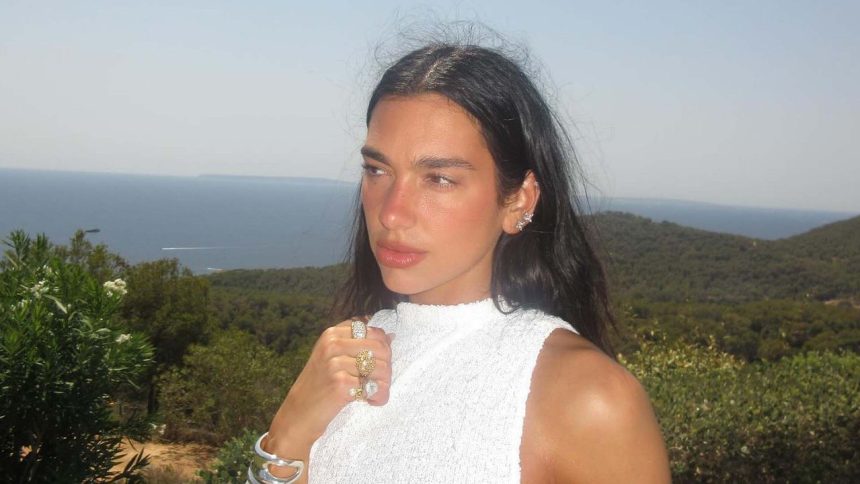 Victoria Beckham, Dua Lipa, and Rihanna Are Repping This Surprising Ring Trend
