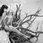 Bunny Yeager’s Feminist Pin-Up Girls 