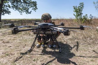 Stealth radio hides signal in background noise to protect drone pilots