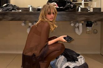 Stars — They’re Just Like Us!