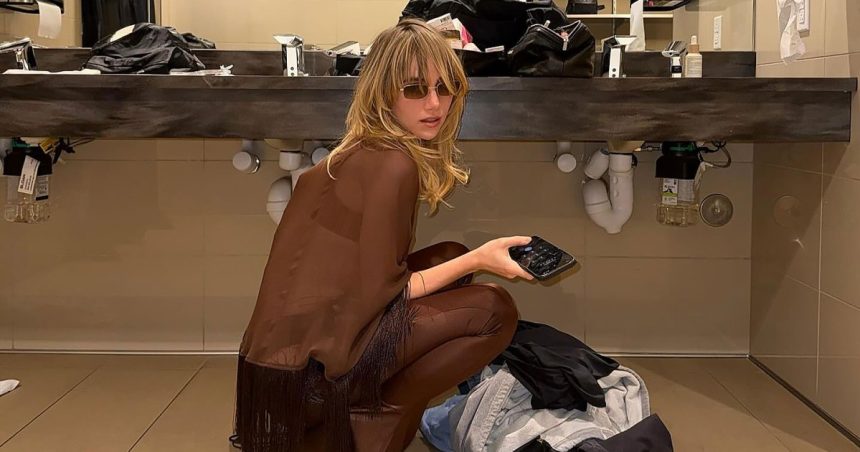 Stars — They’re Just Like Us!