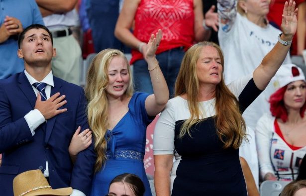 Thousands gather in Arizona at memorial service for Charlie Kirk