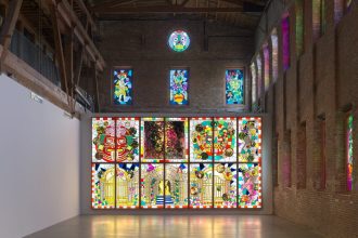 Through Illuminated Compositions, Raúl de Nieves Transforms a Hall into a Bold Sanctuary — Colossal