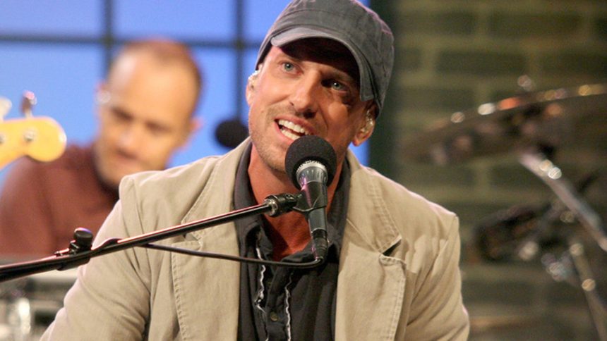 Singer Daniel Powter ‘Memba Him?