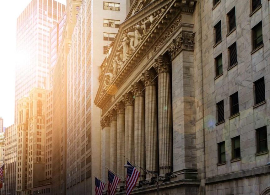 Stock Indexes Consolidate Below Last Week’s Record Highs