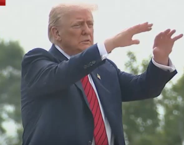 Trump Is Epically Crashing And Burning: Here Is The Visual Proof