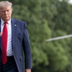 Over 100,000 Federal Employees Expected to Quit Tuesday Amid Government Shutdown — Largest Exodus in U.S. History as Trump Moves to Finally Drain the Swamp | The Gateway Pundit | by Jim Hᴏft