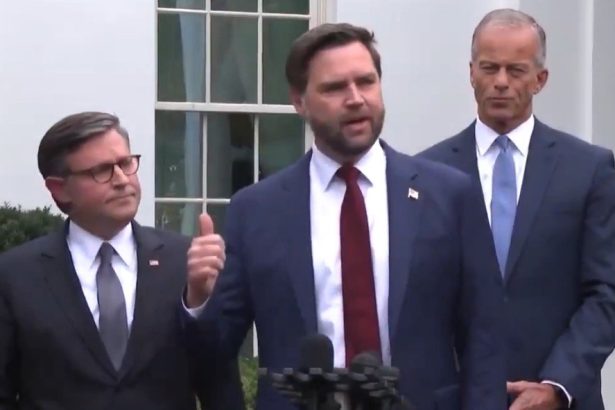 “I Think We’re Headed to a Shutdown” – Vance SLAMS Schumer, Democrats For Trying to Hold Americans Hostage to Fund Healthcare for Illegal Aliens (VIDEO) | The Gateway Pundit | by Cristina Laila