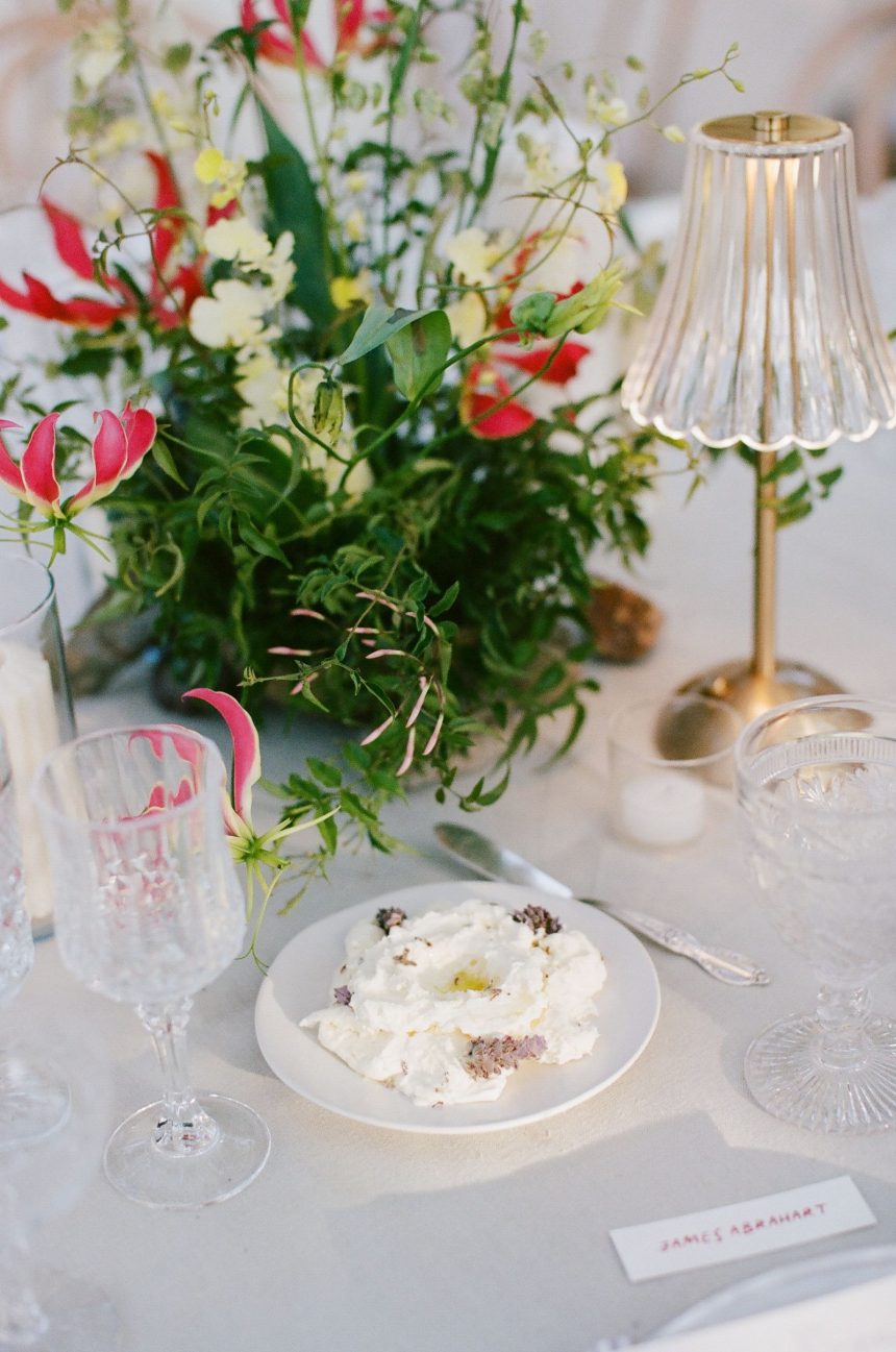 31 Wedding Centerpiece and Tablescape Ideas, as Seen in Vogue