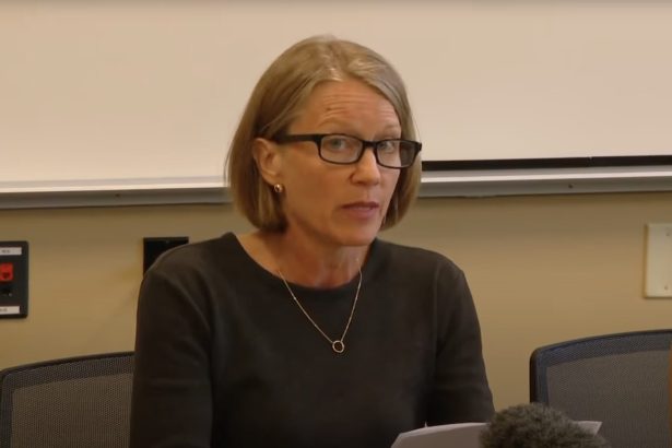 Des Moines Public Schools Placed Superintendent, an Illegal Alien Fugitive From Guyana, on PAID LEAVE — Board Chair Begs Public to “Cool Down the Rhetoric”: “Enough with the Name Calling… We are Talking About Human Being” | The Gateway Pundit | by Jim Hᴏft