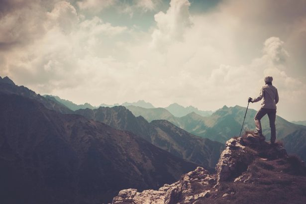 160 Short Quotes and Sayings for Quick Inspiration Right Now