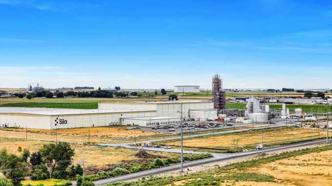 Sila opens U.S. factory to make silicon anodes for energy dense EV batteries