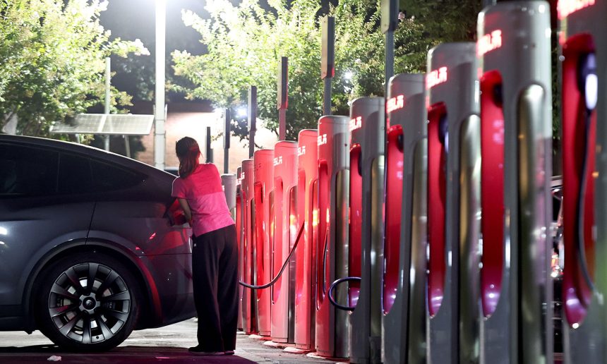 Federal EV Infrastructure Investments Poised to Move Ahead: Here’s What’s Changed Under Trump