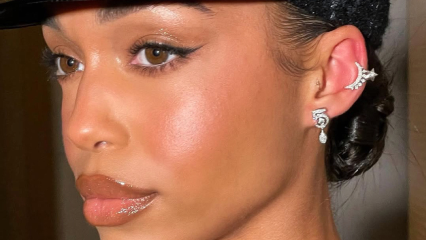 Trends, Styling Tips & Care Guide Trends, Styling Tips & Care Guide