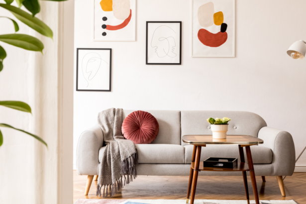 The Beauty Of Less: A Simple Guide To Minimalist Living